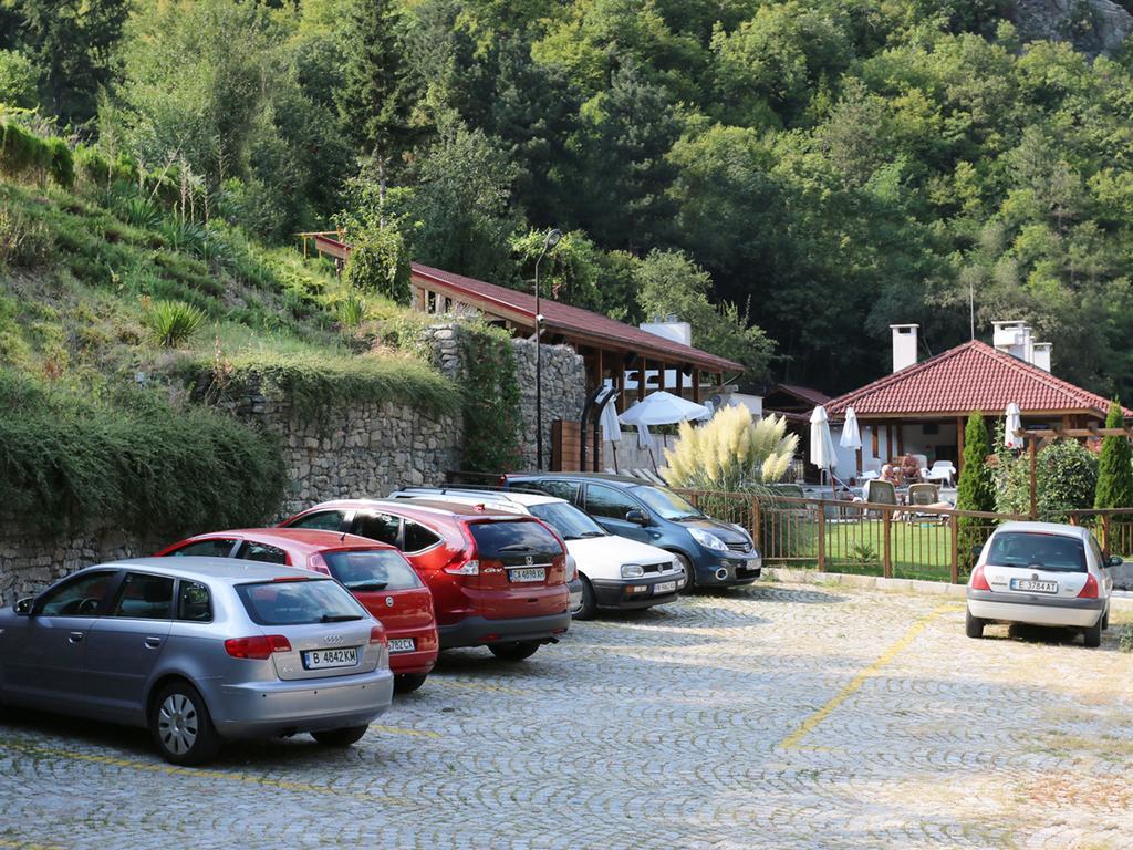Aqua Varvara Hotel Vetren Dol Exterior foto